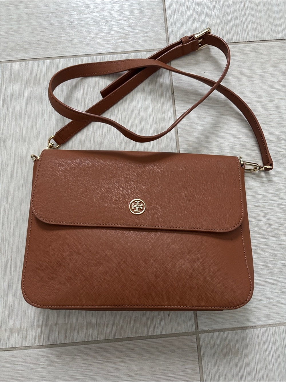 Tory Burch Tan saffiano  Flap Crossbody with Gold Logo